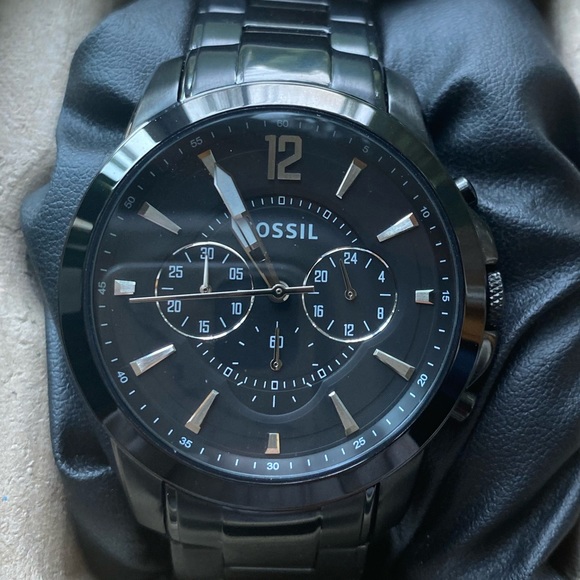 Fossil Other - Brand new black Fossil watch